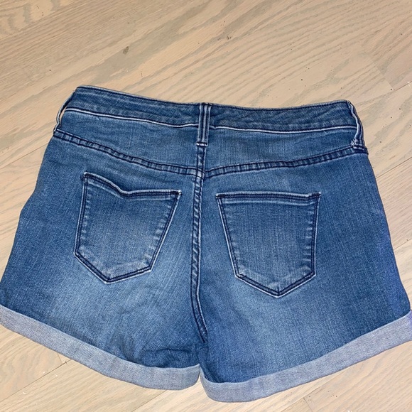 jean shorts - Picture 2 of 2
